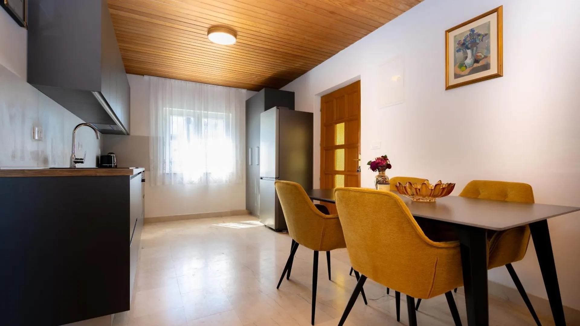 Villa Lahor With Private Pool Seget Vranjica