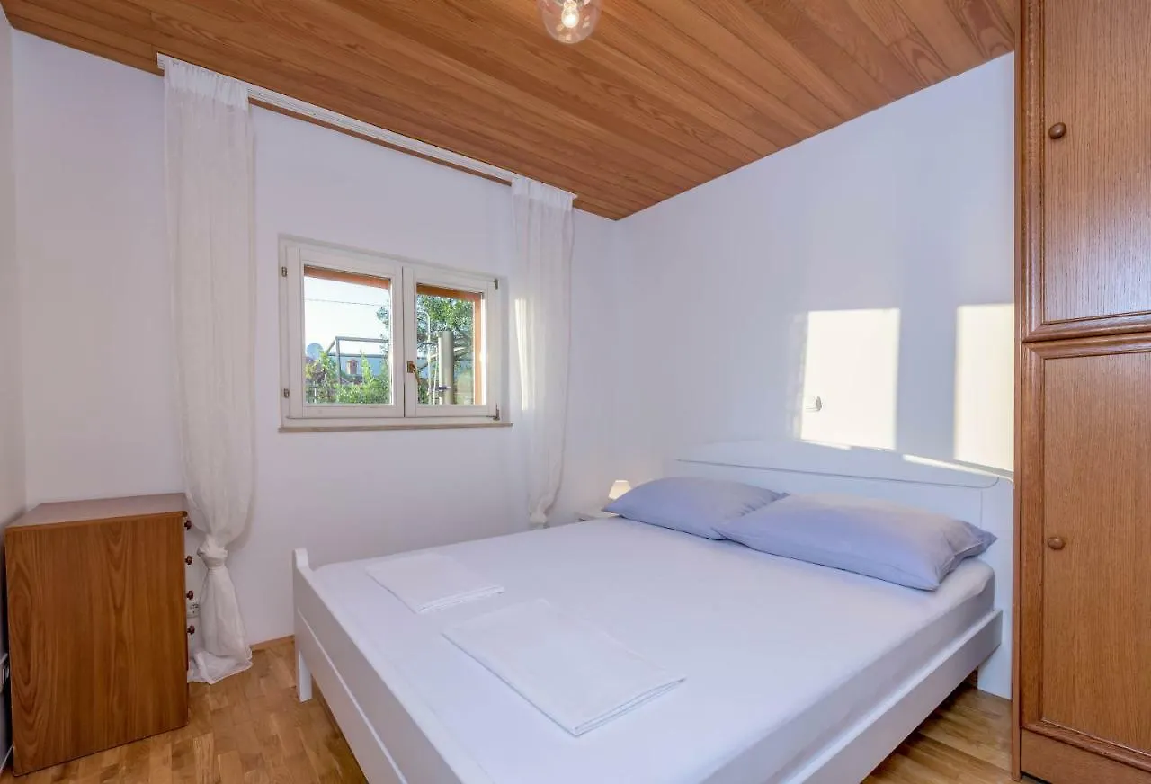 Villa Lahor With Private Pool Seget Vranjica