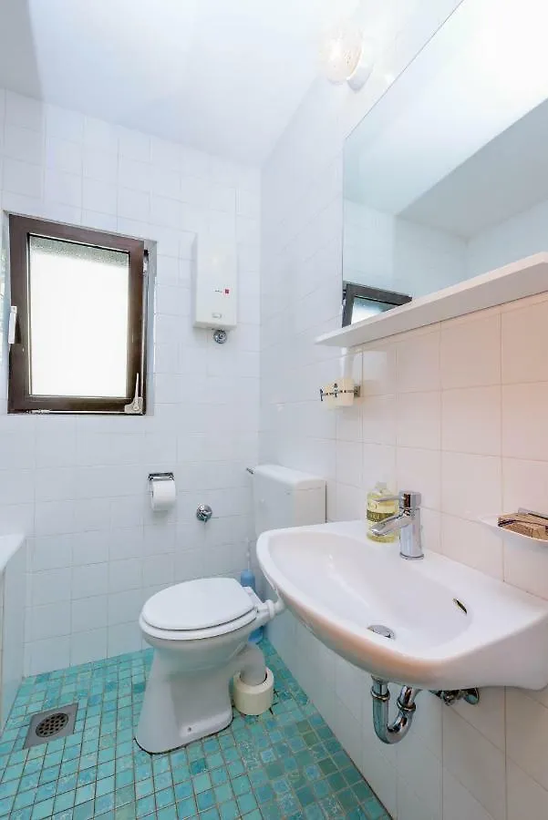 Villa Lahor With Private Pool Seget Vranjica