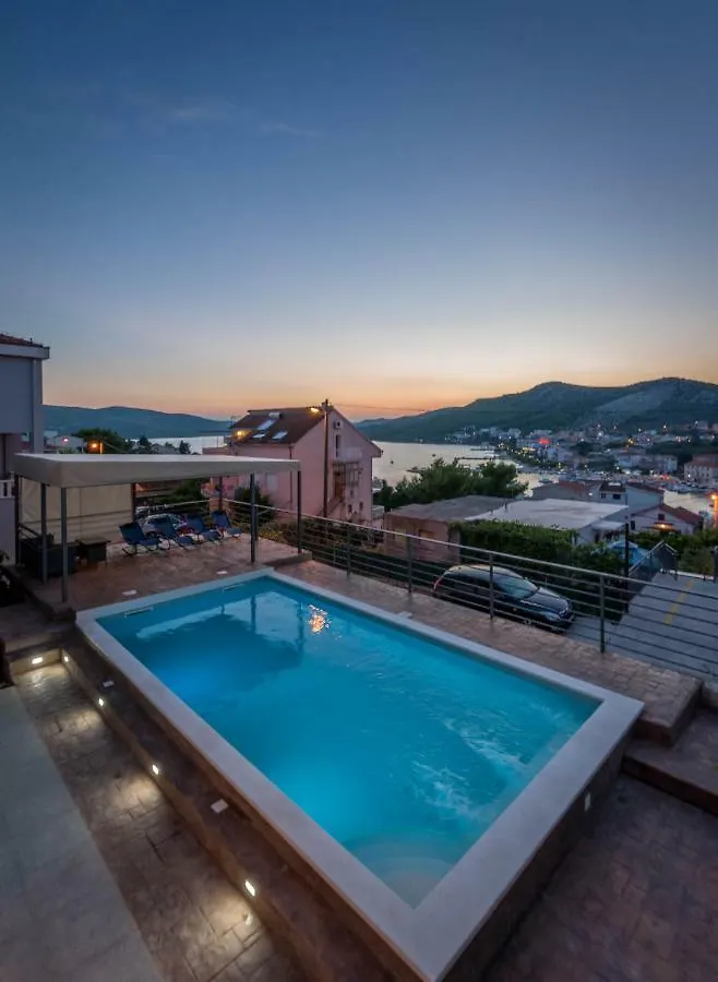 Villa Lahor With Private Pool Seget Vranjica