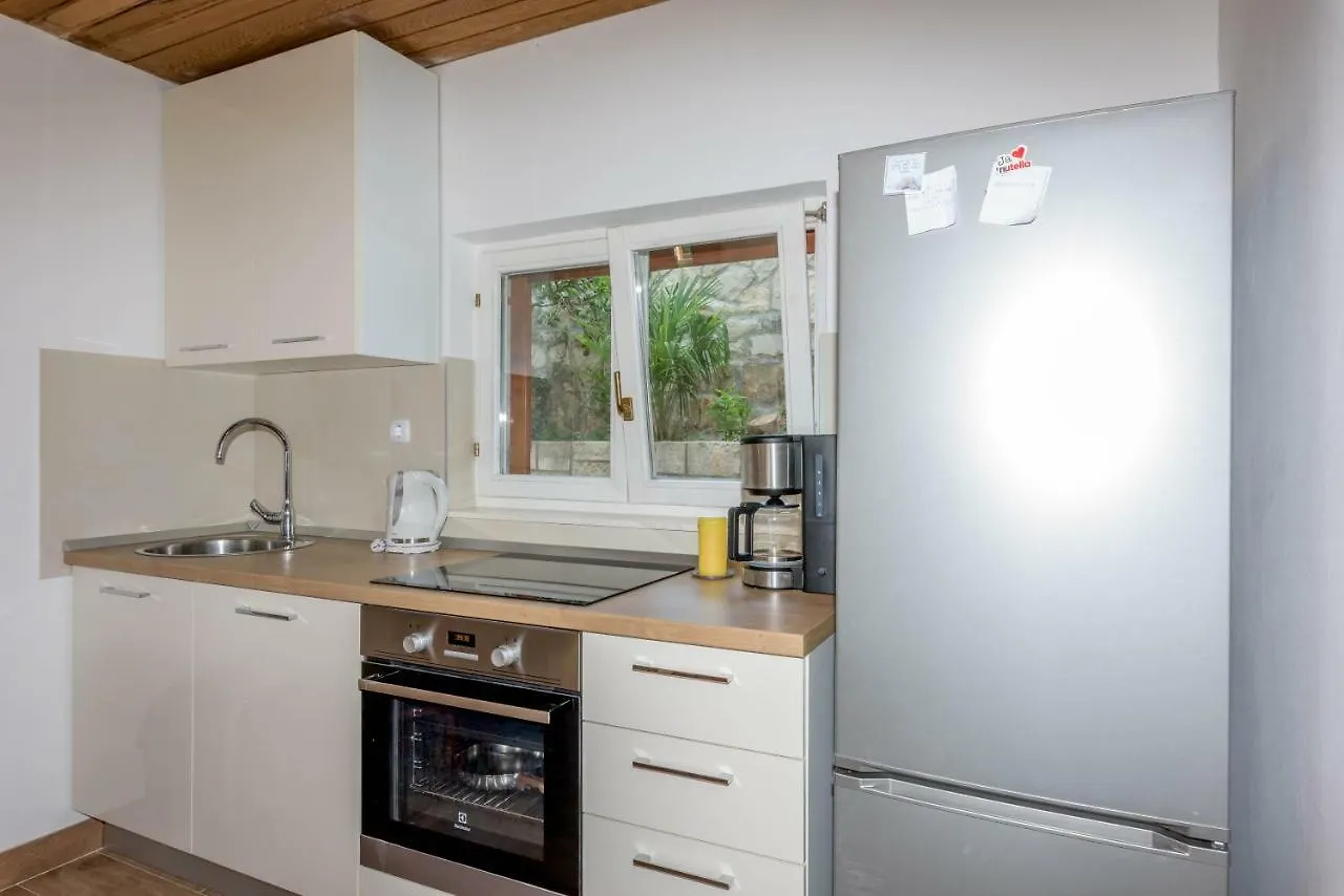 Villa Lahor With Private Pool Seget Vranjica