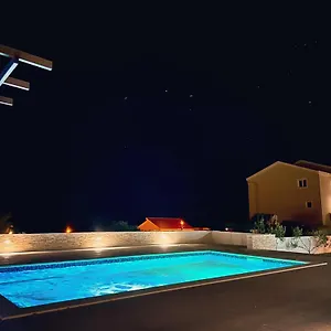 Apartman Zaja, Seget Vranjica